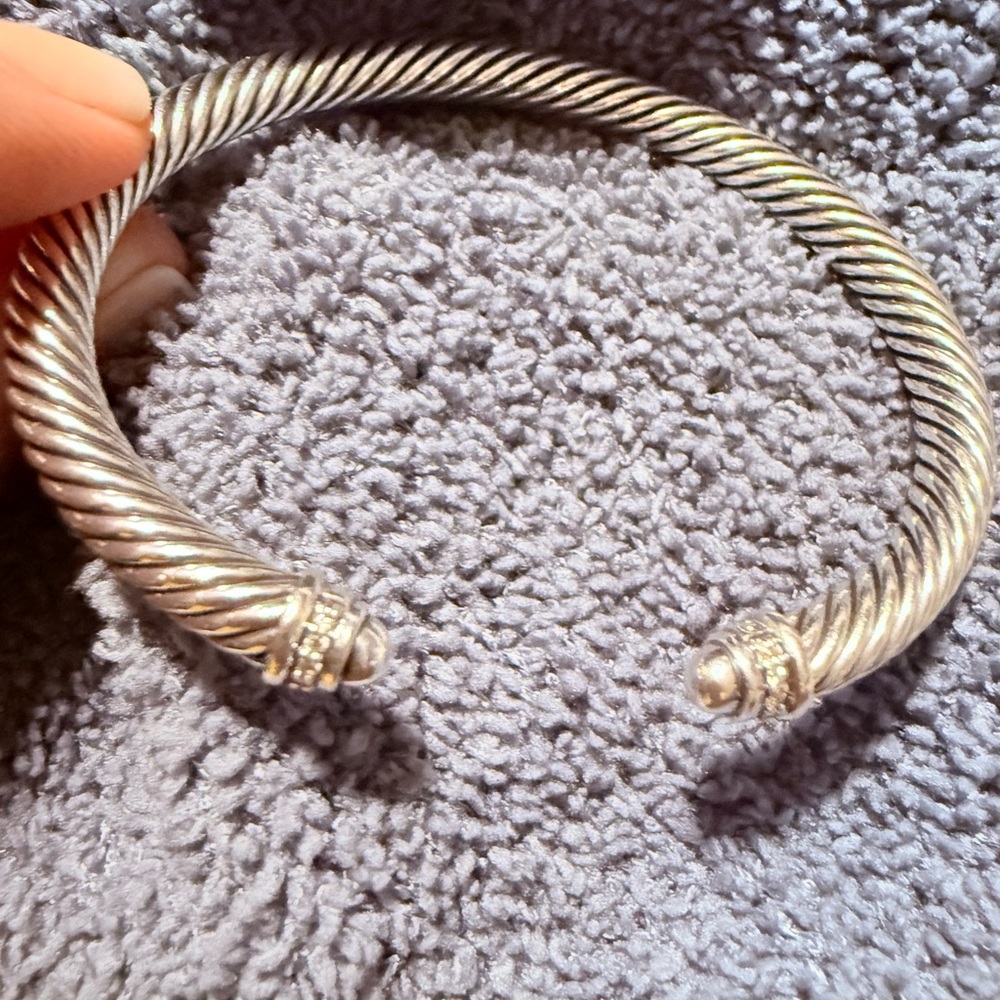 DY Authentic 4 mm Classic Cable Bracelet w/ Diamonds. Size small - Picture 5 of 12